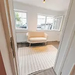 Vakantiehuis House With Big Courtyard, 4 Parking Spots *
