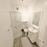 Vakantiehuis House With Big Courtyard, 4 Parking Spots *