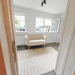 Vakantiehuis House With Big Courtyard, 4 Parking Spots
