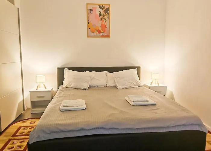 Holiday home House With Big Courtyard, 4 Parking Spots Bucharest