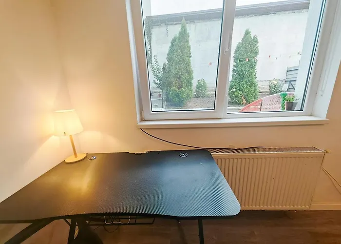Σπίτι διακοπών House With Big Courtyard, 4 Parking Spots *
